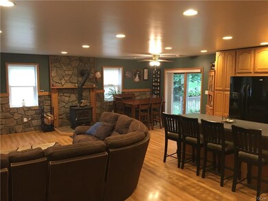 1224 S 10th St, Emmaus, PA 18049 - photo 3