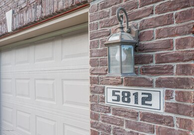5812 Shepherd Crossing Dr, Louisville, KY 40219 - photo 7