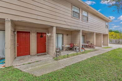 200 Lincoln Ave, College Station, TX 77840 - photo 2