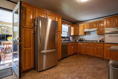 722 Fuller Rd, Trenton, GA 30752 - photo 7