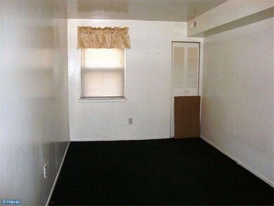 8022 Craig St, Philadelphia, PA 19136 - photo 4