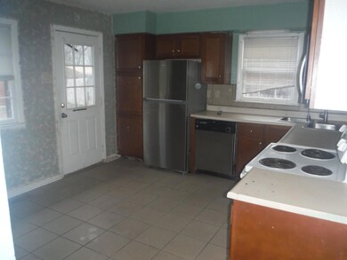 1725 1725 Foxborough Cir, Lexington, KY 40505 - photo 5