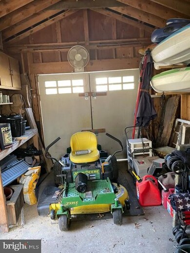 501 Manatawny St, Pottstown, PA 19464 - photo 3