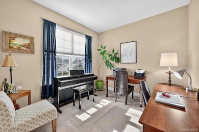 24 Juniper Cir, Middletown, NY 10940 - photo 6