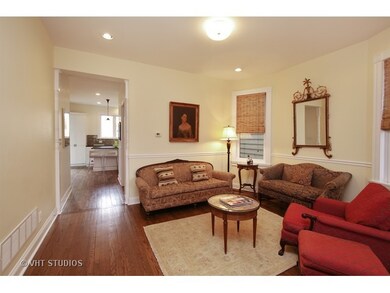 4825 N Bell Ave, Chicago, IL 60625 - photo 3