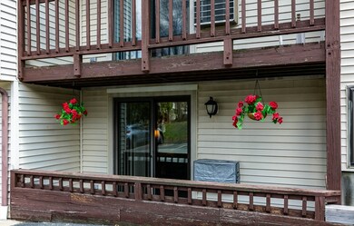 10 Hulbert Rd unit 2, Worcester, MA 01603 - photo 4