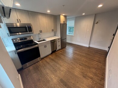 366 Hanover St unit 9, Boston, MA 02113 - photo 5