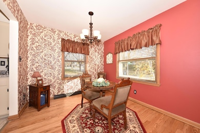 9602 W Arthur Ave, Milwaukee, WI 53227 - photo 7