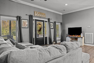 3950 Budds Creek Rd, Cunningham, TN 37052 - photo 5