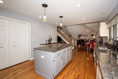 2274 Douglas Ave, Des Plaines, IL 60018 - photo 4