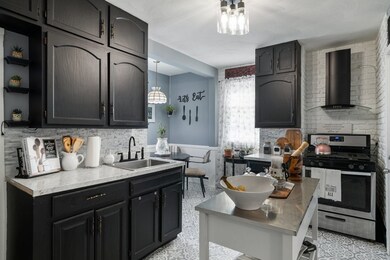 18 Ogden St, Indian Orchard, MA 01151 - photo 7