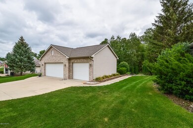 002-Front_View-4667157-medium