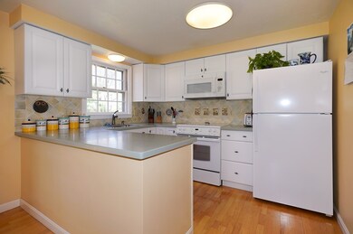 36 Bartlett St, Northborough, MA 01532 - photo 5