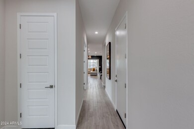 7-web-or-mls-10476 w harmony ln -7