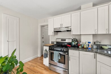 1 Garden Ct unit 2, Cambridge, MA 02138 - photo 6