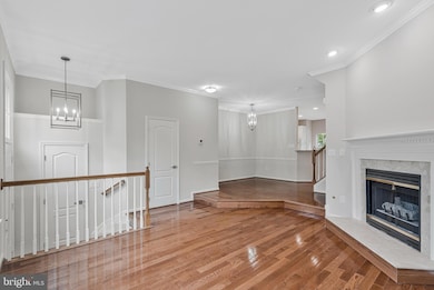 12033 Edgemere Cir, Reston, VA 20190 - photo 3