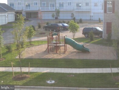 773 Raven Ave, Gaithersburg, MD 20877 - photo 5