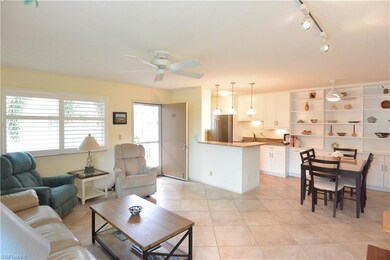 Central Gardens unit 212, Naples, FL 34102 - photo 3