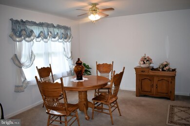 2432 Mccleary Dr, Chambersburg, PA 17201 - photo 6