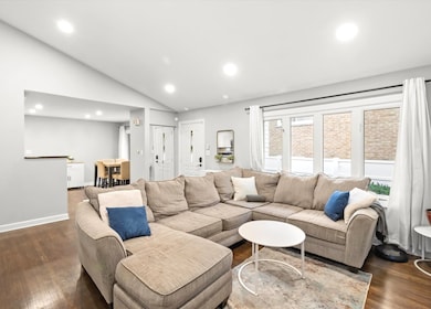 8725 N National Ave, Niles, IL 60714 - photo 4