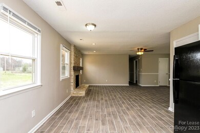 129 Redwood Ln, Statesville, NC 28625 - photo 3