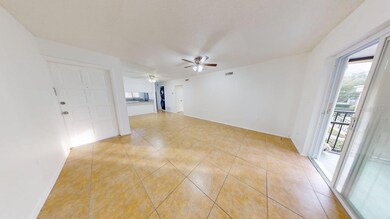 1000 Lake of the Woods Blvd unit 203F, Fern Park, FL 32730 - photo 2