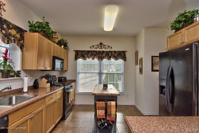 204 Hermit Thrush Rd, Pocono Pines, PA 18350 - photo 5