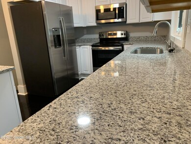 8 Chelton Ave, Troy, NY 12180 - photo 3