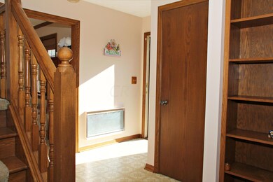 Foyer Entry
