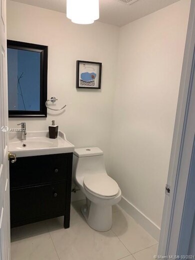 6663 NW 107th Place, Doral, FL 33178 - photo 5