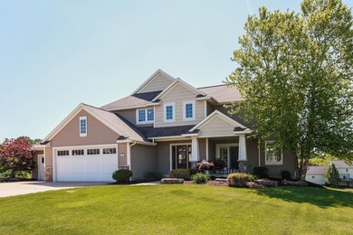 004-Front_View-4313751-medium