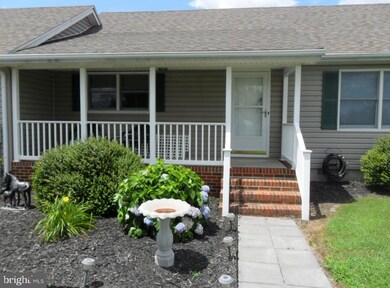 4243 Horseshoe Rd unit B, Seaford, DE 19973 - photo 2