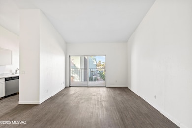 808 S Langley Ave unit 204, Tucson, AZ 85710 - photo 4