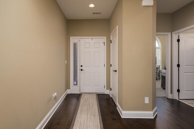 2032 Creekside Manor Ln, Knoxville, TN 37932 - photo 2