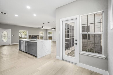 506 Sunset St, Fredericksburg, TX 78624 - photo 6