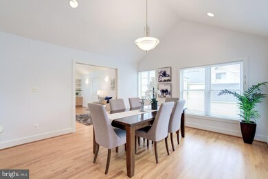 317 Skyhill Rd, Alexandria, VA 22314 - photo 6