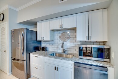 1175 Winding Oaks Cir E unit 201, Vero Beach, FL 32963 - photo 7