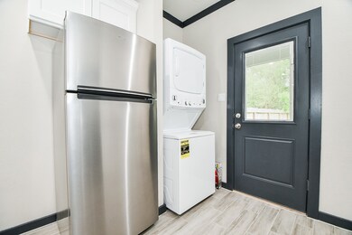 7802 Dandy St unit A, Houston, TX 77016 - photo 2