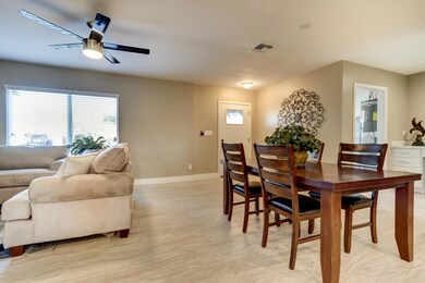 1909 E Whitton Ave-10