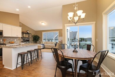 Dining Area & Kitchen