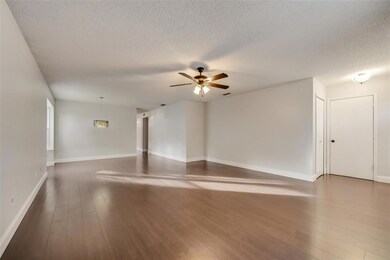 2905 Woodbridge Dr, Bedford, TX 76021 - photo 5