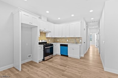 484 S 19th St, Newark, NJ 07103 - photo 5