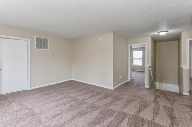 10119 Brushfield Ln, Fishers, IN 46037 - photo 6