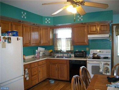 1011 Saint Pauls Church Rd, Pennsburg, PA 18073 - photo 7