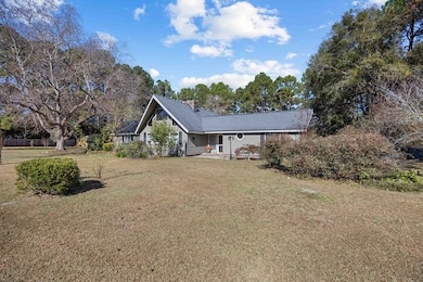 149 Tallokas Cir, Moultrie, GA 31788 - photo 2