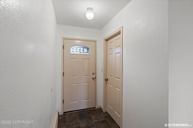 7521 Chad St, Anchorage, AK 99518 - photo 3