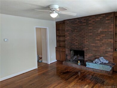 308 & 310 Holland Cir, Statesville, NC 28677 - photo 2