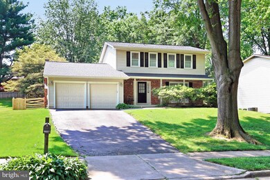 9827 Rand Dr, Burke, VA 22015 - photo 2