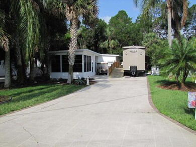 221 Plantation Dr, Titusville, FL 32780 - photo 4