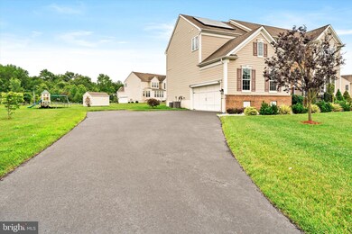 9 Endeavor Blvd, Hightstown, NJ 08520 - photo 6